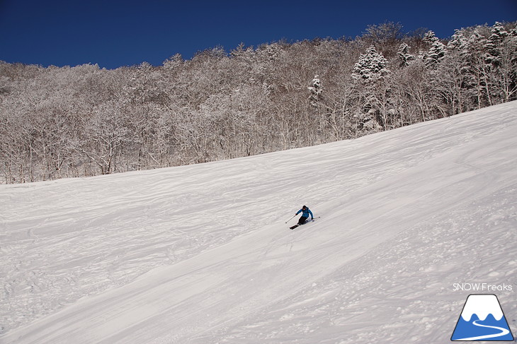 札幌藻岩山スキー場 『青空』が最高に似合うゲレンデ☆